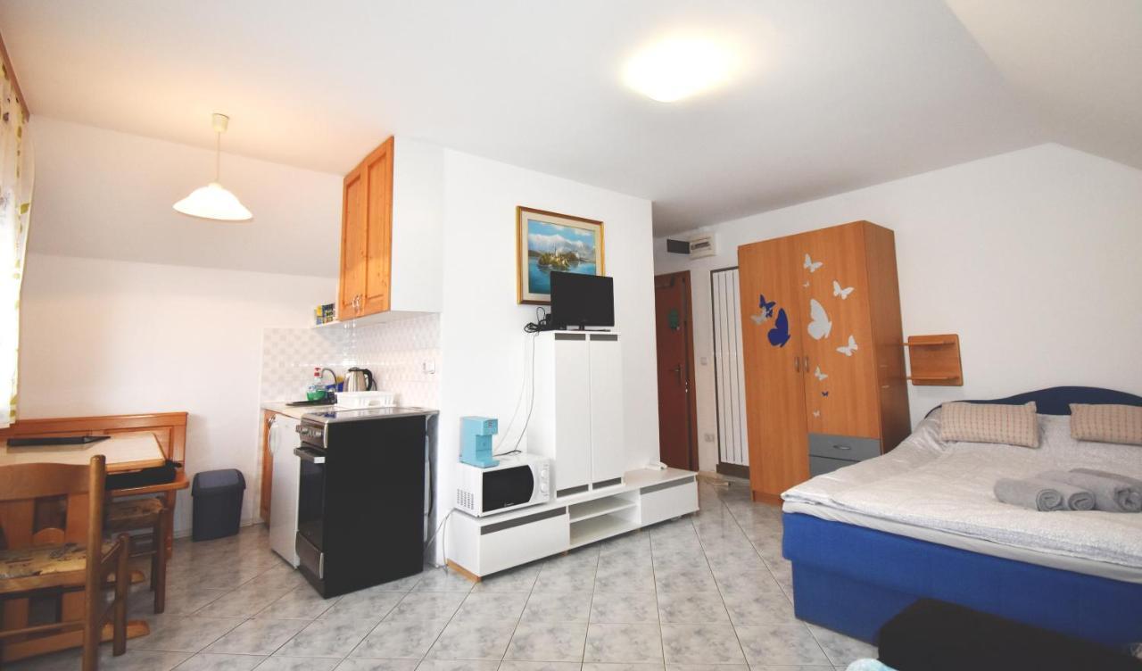 Apartment Kolman بوينج المظهر الخارجي الصورة
